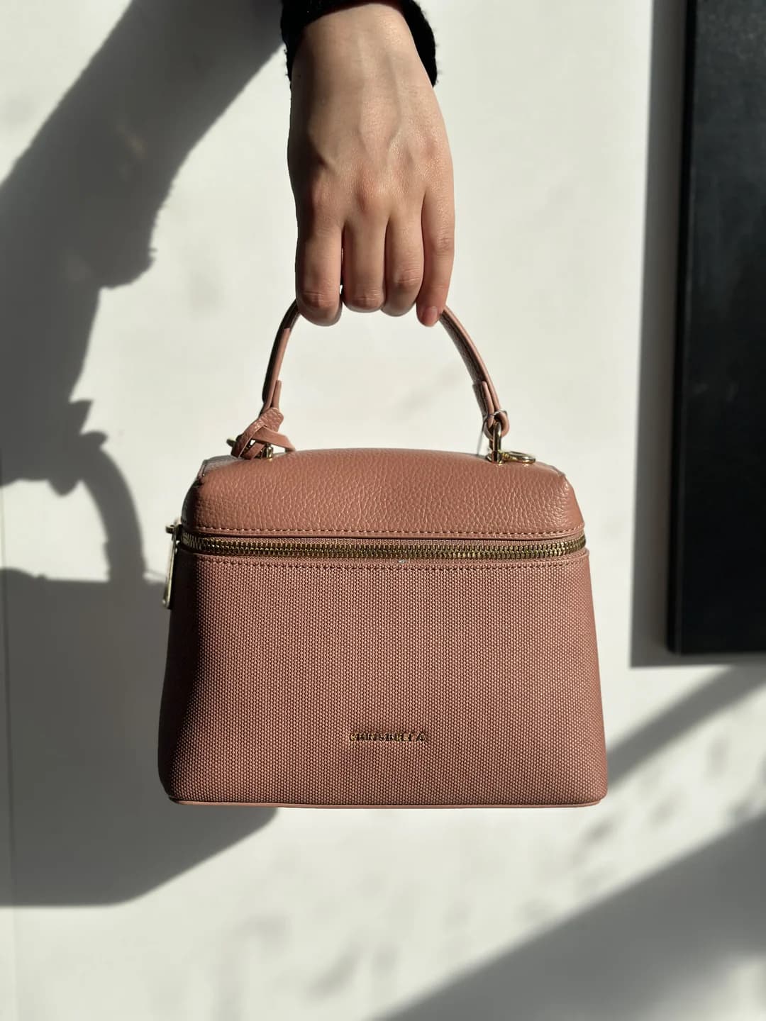 Sac à main en cuir tressé